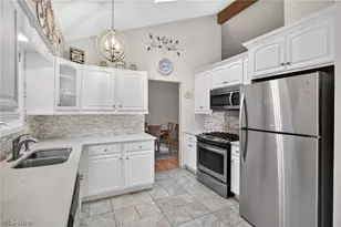 9083 Terrace Park Dr, Mentor, OH 44060 - Photo 3