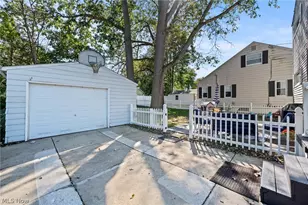 2821 7th St, Cuyahoga Falls, OH 44221 - Photo 5