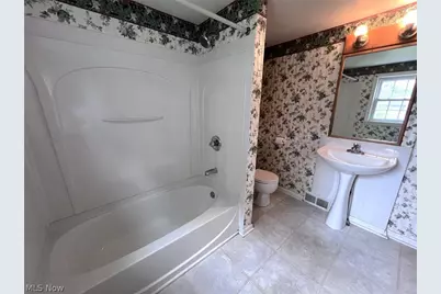 350 Harter Avenue NW, Canton, OH 44708 - Photo 17