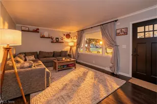1966 Cranbrook Dr, Youngstown, OH 44511 - Photo 9