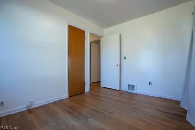 17706 Glenshire Avenue, Loveland, OH 44135 - Photo 13