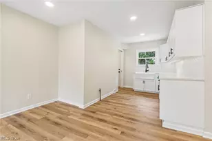 843 11th St SE, Massillon, OH 44646 - Photo 5