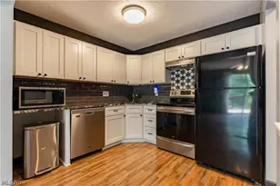 9281 Trotter Ln, Northfield, OH 44067 - Photo 13