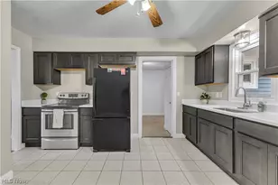 5821 Lake Rd, Mentor on the Lake, OH 44060 - Photo 7