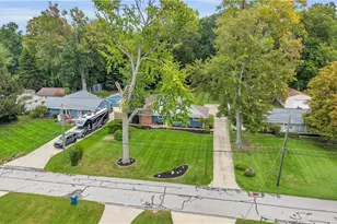 5821 Lake Rd, Mentor on the Lake, OH 44060 - Photo 3
