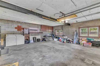5821 Lake Road, Mentor on the Lake, OH 44060 - Photo 29
