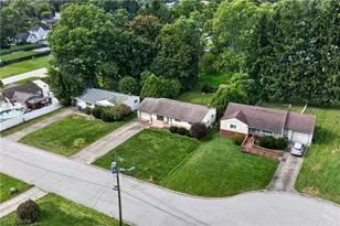 114 Joan Cir, Campbell, OH 44405 - Photo 7