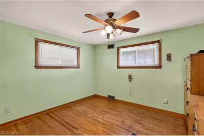 114 Joan Circle, Campbell, OH 44405 - Photo 15