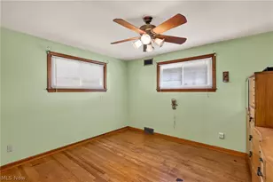 114 Joan Cir, Campbell, OH 44405 - Photo 15