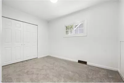 221 Carnegie, Youngstown, OH 44515 - Photo 15