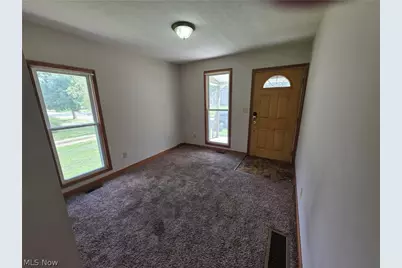 519 W Church Street, Orrville, OH 44667 - Photo 3