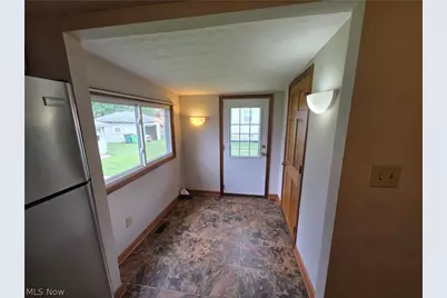 519 W Church Street, Orrville, OH 44667 - Photo 5