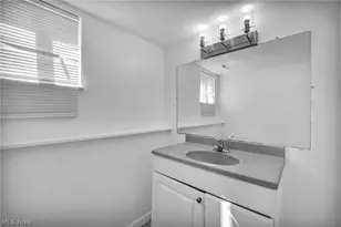 5626 Seneca Pl, Willoughby, OH 44094 - Photo 19