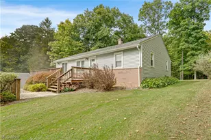 9794 Stukey Ln, Chardon, OH 44024 - Photo 7