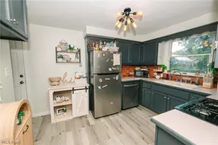 806 38th St NW, Canton, OH 44709 - Photo 7