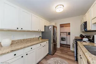 2114 W Reserve Cir, Avon, OH 44011 - Photo 17