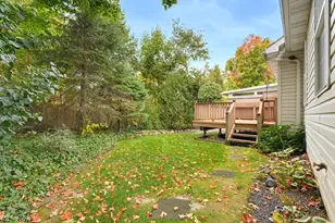 7146 Maple St, Mentor, OH 44060 - Photo 3