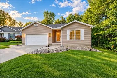 1393 Cross Cove, Austintown, OH 44515 - Photo 1