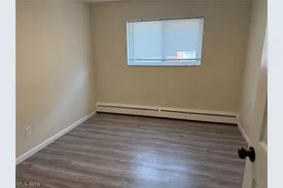 421 Tollis #246B, Grandview Heights, OH 44147 - Photo 11