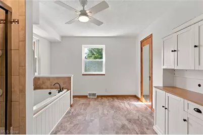 860 Meridian Street, Akron, OH 44310 - Photo 11