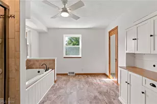 860 Meridian St, Akron, OH 44310 - Photo 11