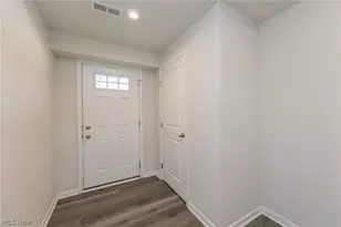 212 Raintree Ln, Painesville Twp, OH 44077 - Photo 3