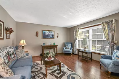 3240 Forest Overlook Drive, Green Hills, OH 44131 - Photo 7