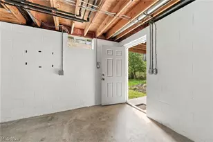 240 Greenview Dr, Aurora, OH 44202 - Photo 25