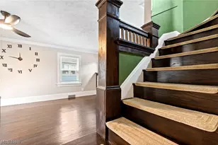 958 W Exchange St, Akron, OH 44302 - Photo 9