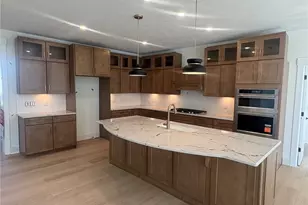 32625 Royal Troon Dr, Avon Lake, OH 44012 - Photo 11