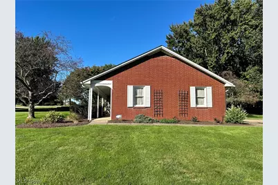 4130 Hyatt Avenue NW, Massillon, OH 44646 - Photo 3