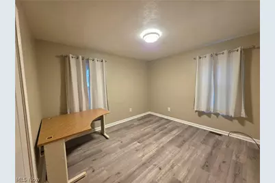 429 W 41st Street, Shadyside, OH 43947 - Photo 9