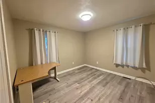 429 W 41st St, Shadyside, OH 43947 - Photo 9