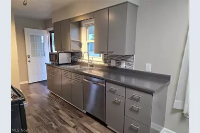429 W 41st Street, Shadyside, OH 43947 - Photo 5