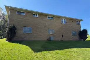 127 St Ann Way, Weirton, WV 26062 - Photo 3