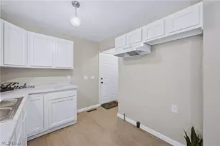 1613 Lillian Rd, Stow, OH 44224 - Photo 5