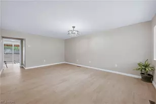 1613 Lillian Rd, Stow, OH 44224 - Photo 9