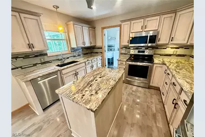 36255 Sandy Knoll Drive, Eastlake, OH 44095 - Photo 19