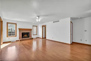 441 Pemberton Dr, Elyria, OH 44035 - Photo 15
