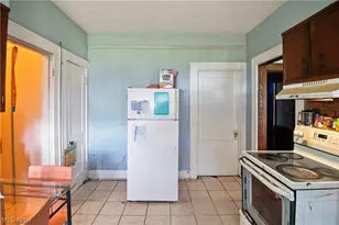 154 Hollywood Ave, Youngstown, OH 44512 - Photo 7