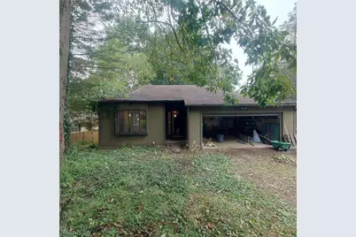 6407 Woodmoor Avenue NW, Canton, OH 44718 - Photo 1