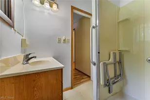 13597 Woodworth Rd, New Springfield, OH 44443 - Photo 15