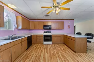 13597 Woodworth Rd, New Springfield, OH 44443 - Photo 3