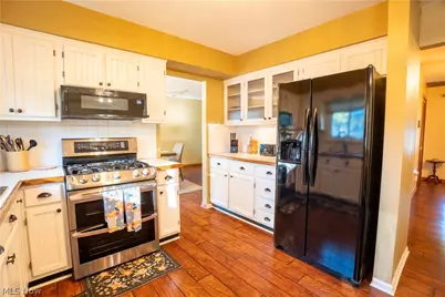 110 Berkshire Road, Elyria, OH 44035 - Photo 25