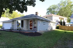226 Willowwood Dr, Chippewa Lake, OH 44215 - Photo 5