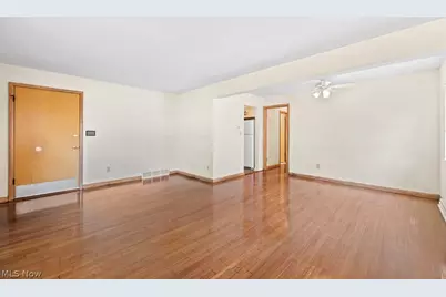1770 Tanglewood Drive, Akron, OH 44313 - Photo 3