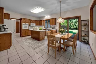 7732 Debonaire Dr, Mentor, OH 44060 - Photo 5
