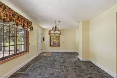 4502 Broadway Avenue NE, Louisville, OH 44641 - Photo 17