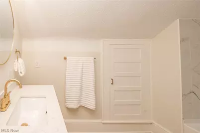 1250 Saint Michaels Avenue, Akron, OH 44320 - Photo 19