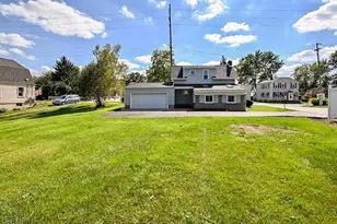 126 Lake Ave NE, Massillon, OH 44646 - Photo 3